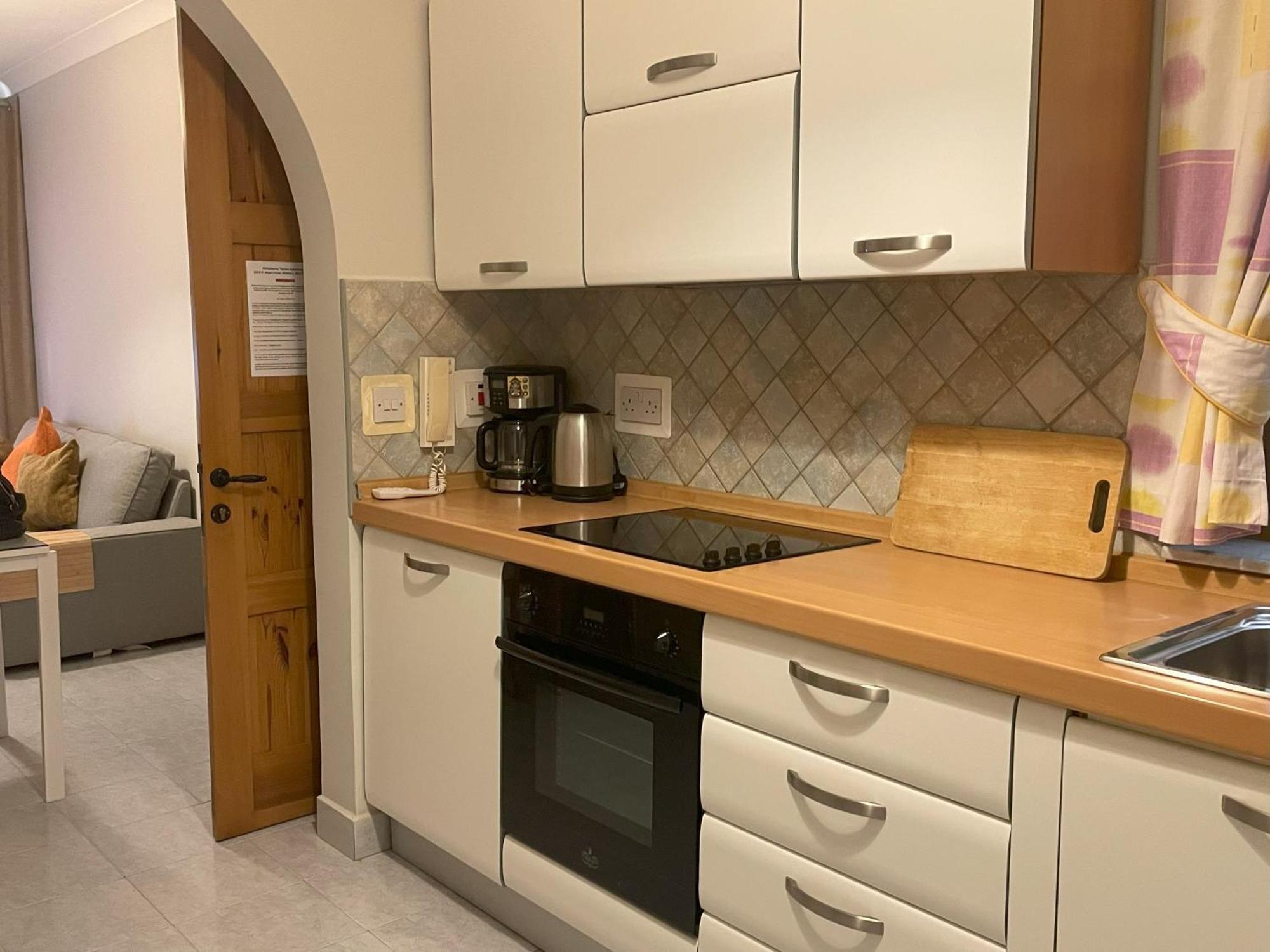 City Center Apartments Mellieħa Extérieur photo