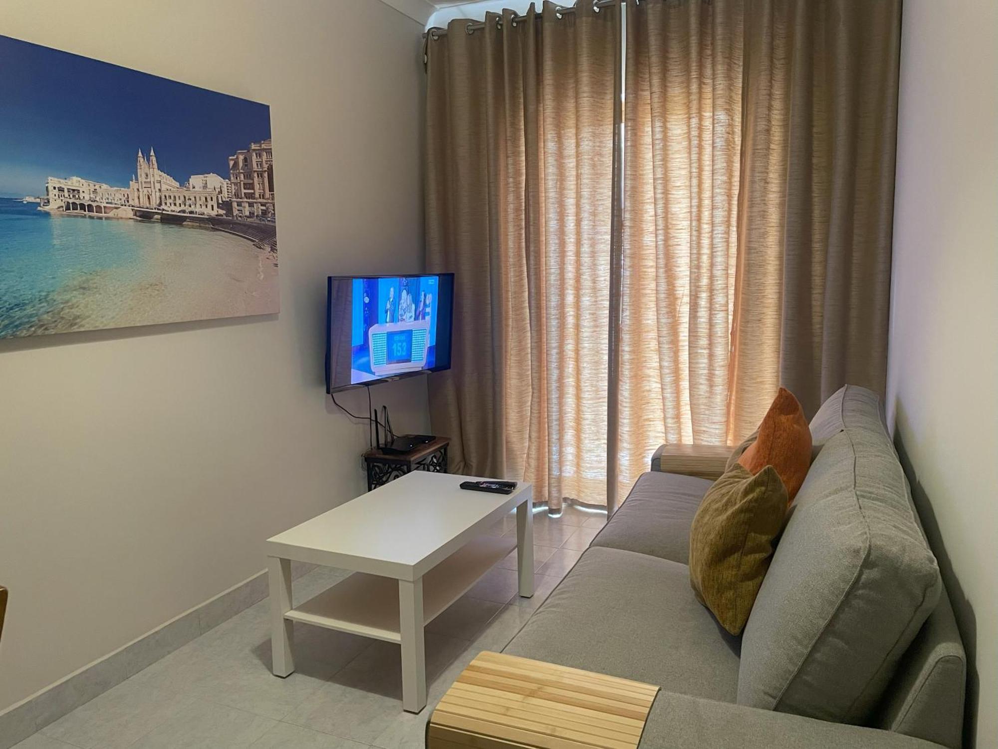 City Center Apartments Mellieħa Extérieur photo